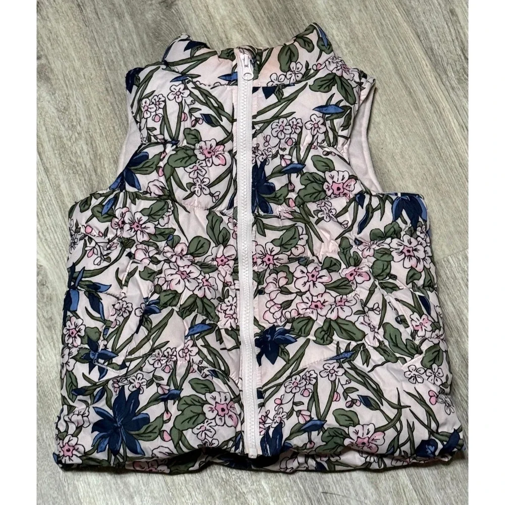 Crazy 8 girls‎ floral puffer vest medium 7/8. Warm fleece lined